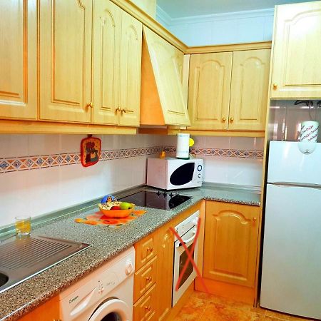 Sunny Appartment In The Center Torrevieja Esterno foto
