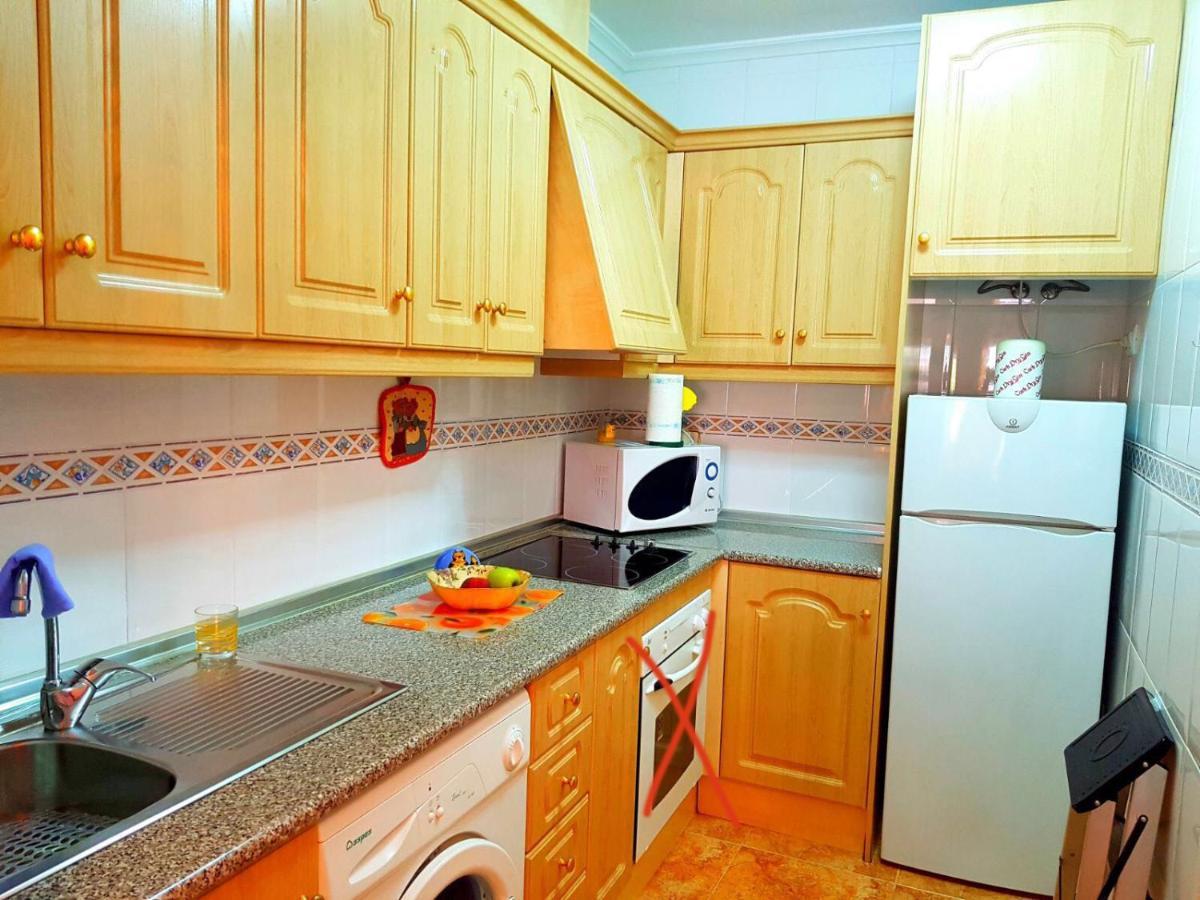Sunny Appartment In The Center Torrevieja Esterno foto