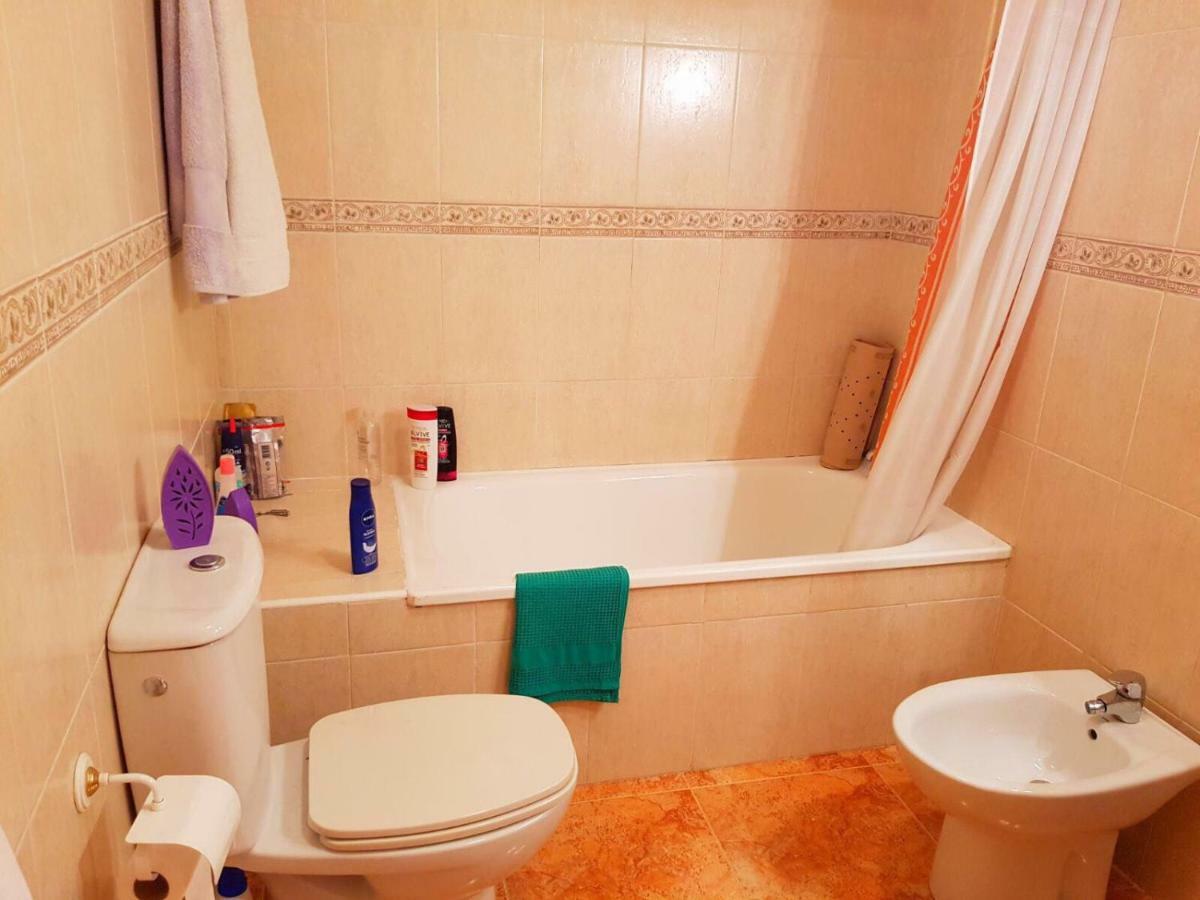 Sunny Appartment In The Center Torrevieja Esterno foto